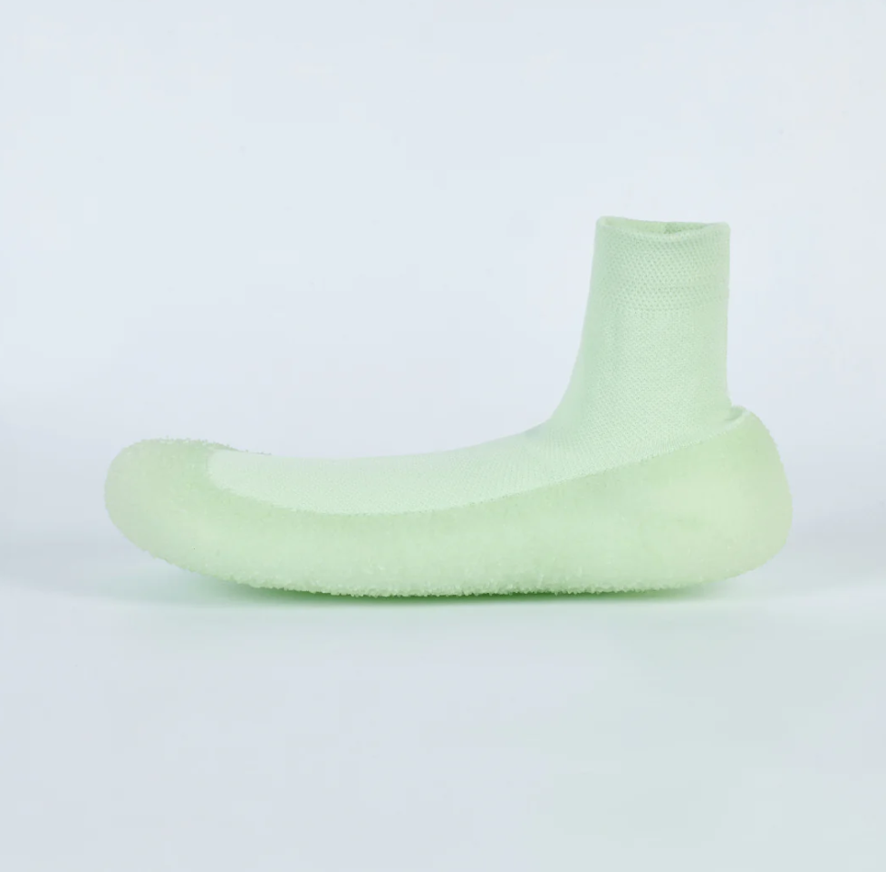 Socktrax™– framtiden börjar under dina fötter 🧠👟 Sommarkampanj – steget in i sommaren!
